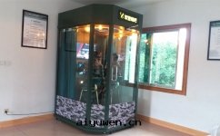 軍旅青(qīng)春，強(qiáng)國(guó)之(zhī)师(shī)，用(yòng)動(dòng)人(rén)的(de)歌(gē)聲展現(xiàn)軍人(rén)精神